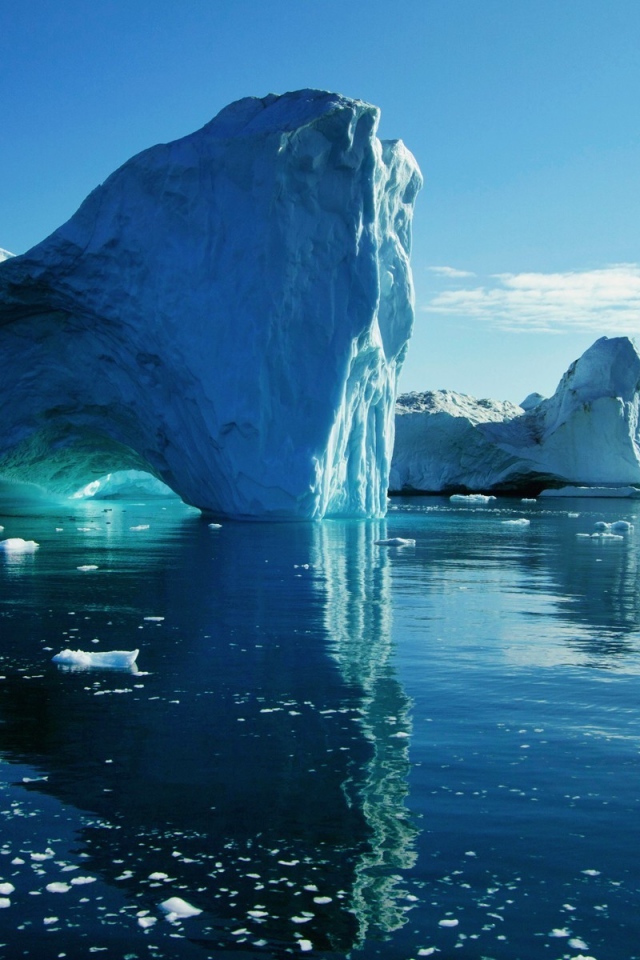 Большой айсберг