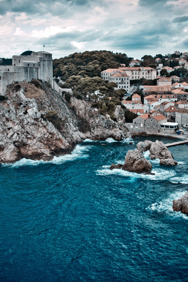 Город у моря