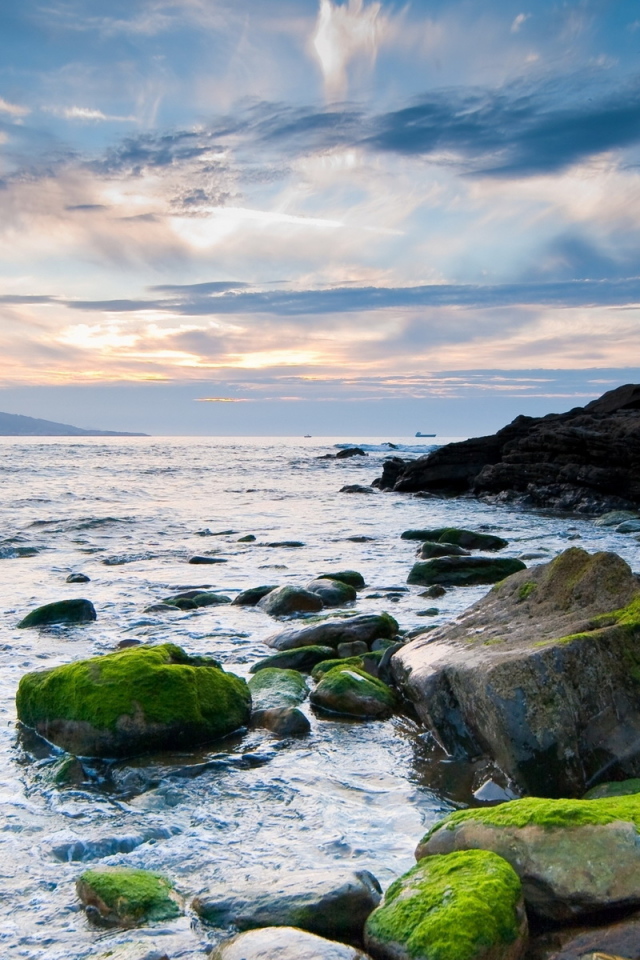 Каменный берег