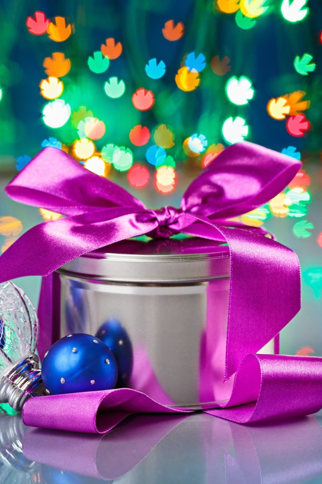 Коробочка с подарком