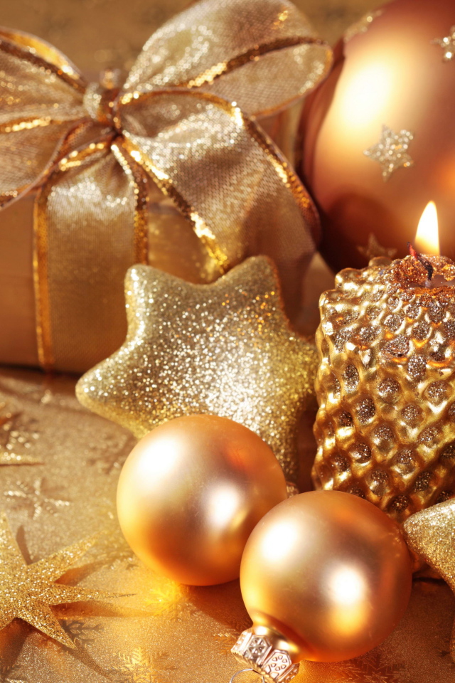 Golden Christmas Tree balls