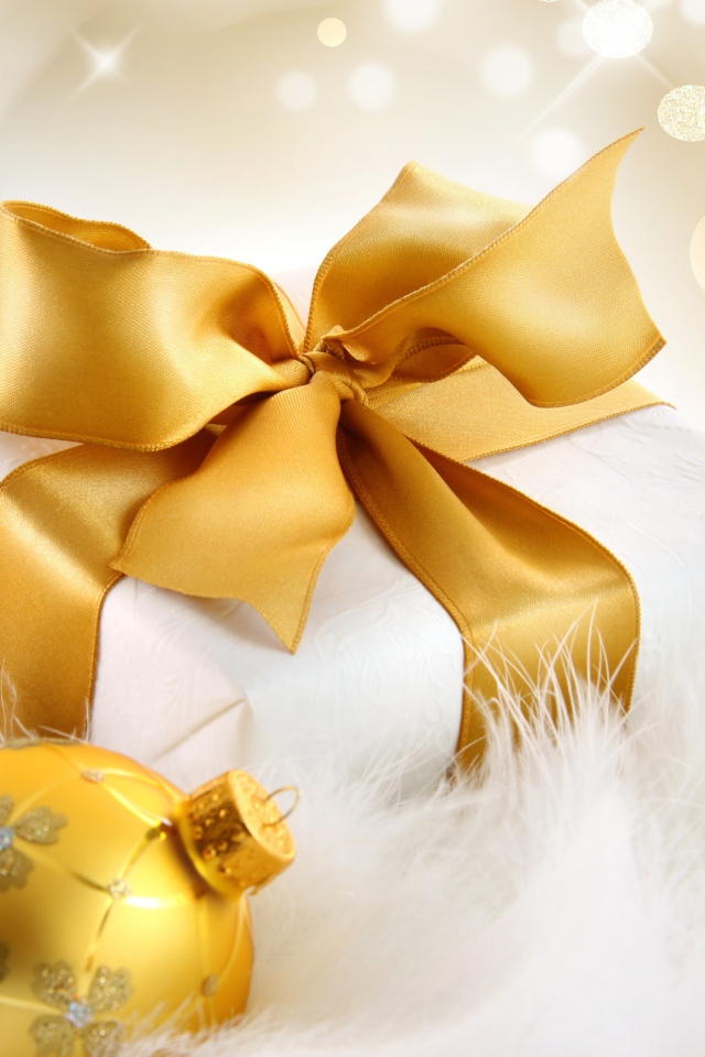 Новогодний подарок в коробке