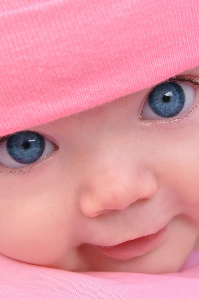 Девочка в розовой шапочке