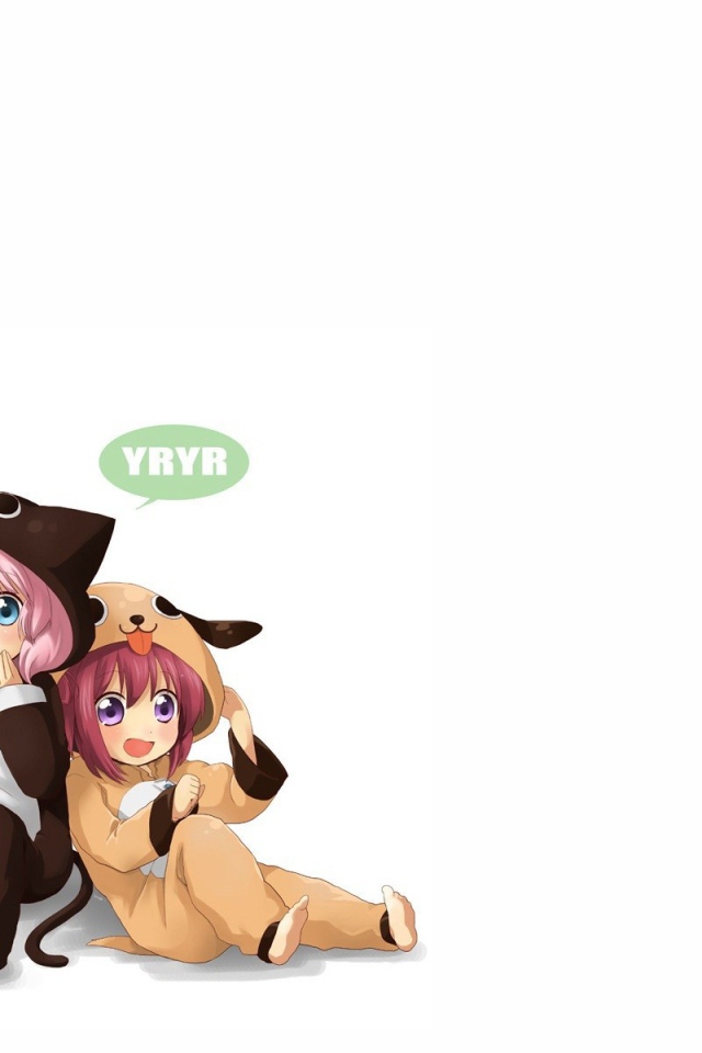 Девочки подняли маски