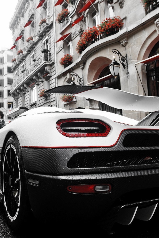 Автомобиль Agera R