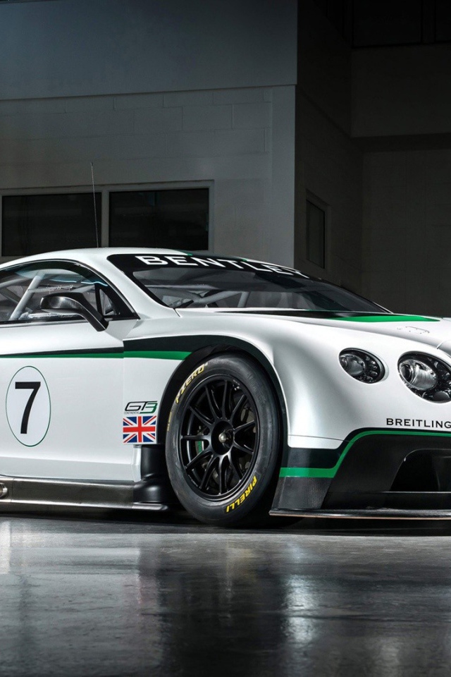 Автомобиль на стоянке