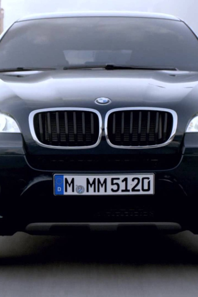 Черный BMW X4 кроссовер