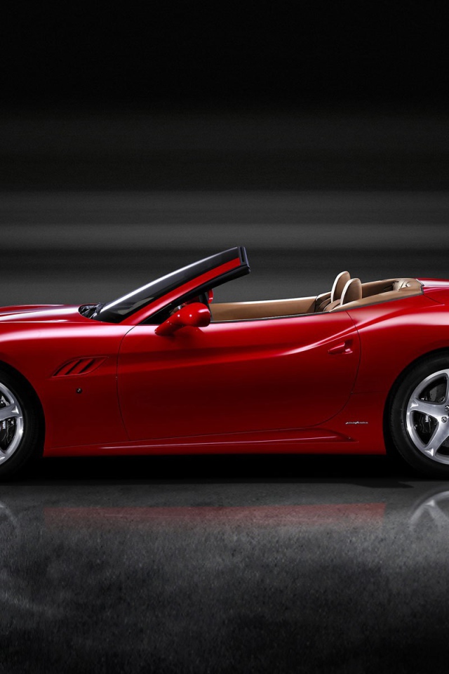 Красный Феррари Калифорния