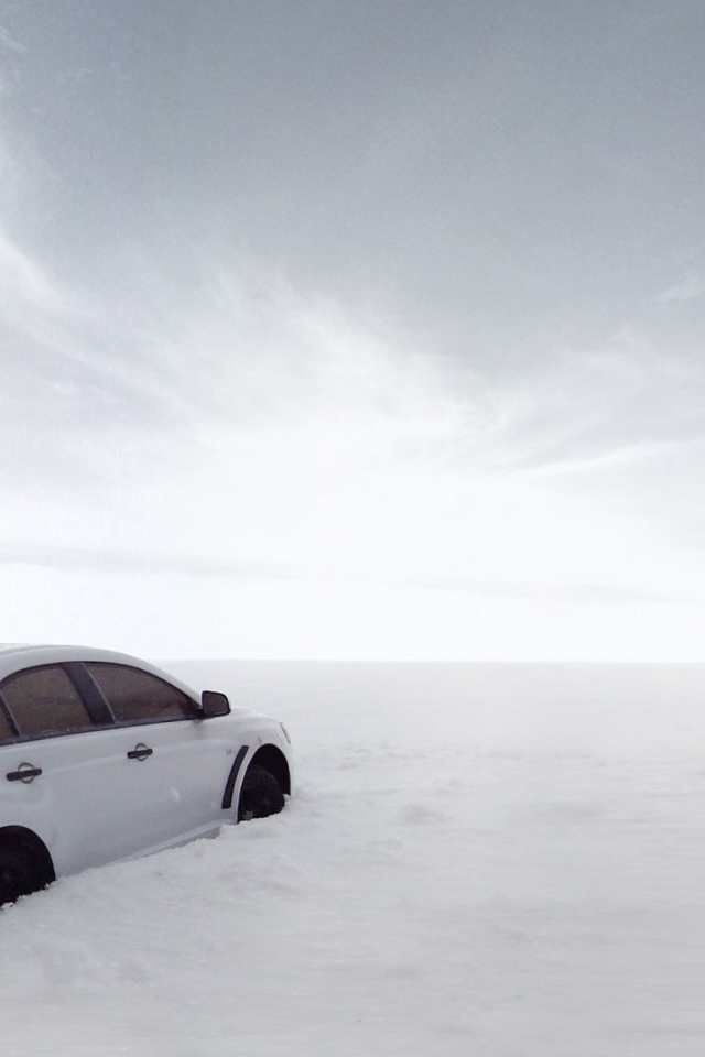 Митсубиси Evo X в снегу