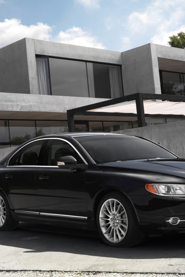 Черный Volvo S80