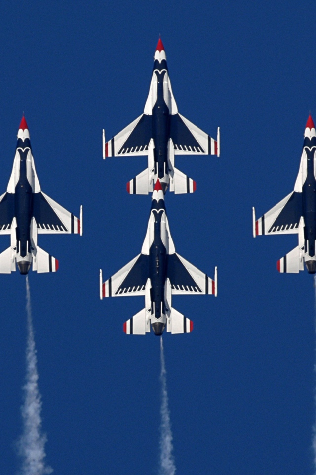 Самолеты F-16 Fighting Falcon