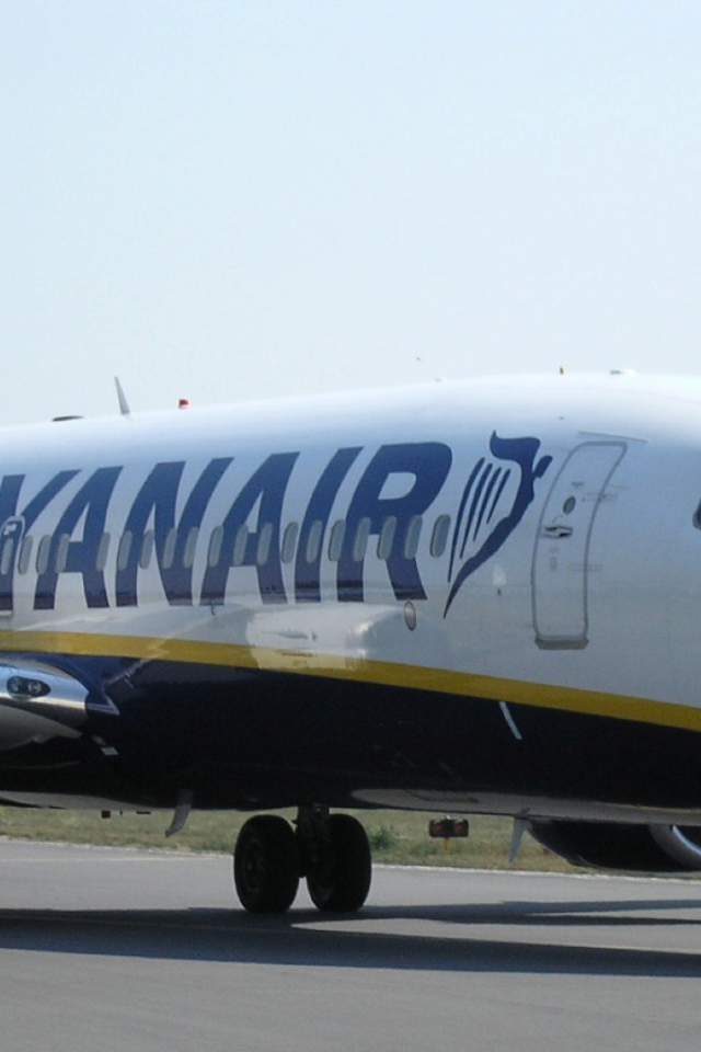 Самолет Ryanair