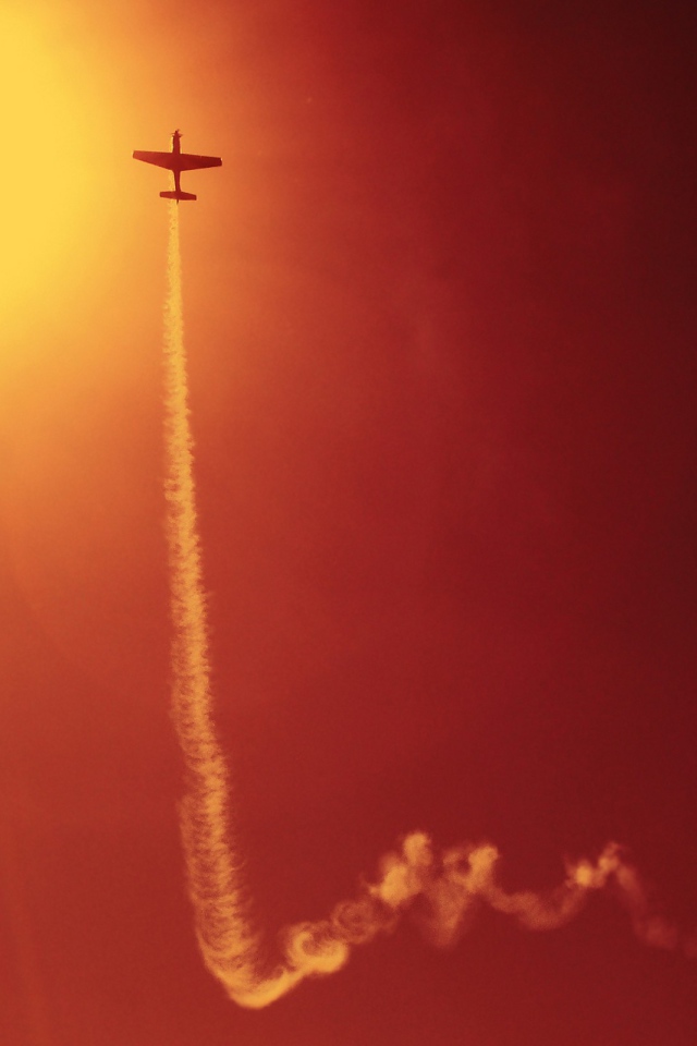 Самолет на закате