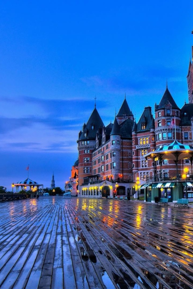 Набережная после дождя