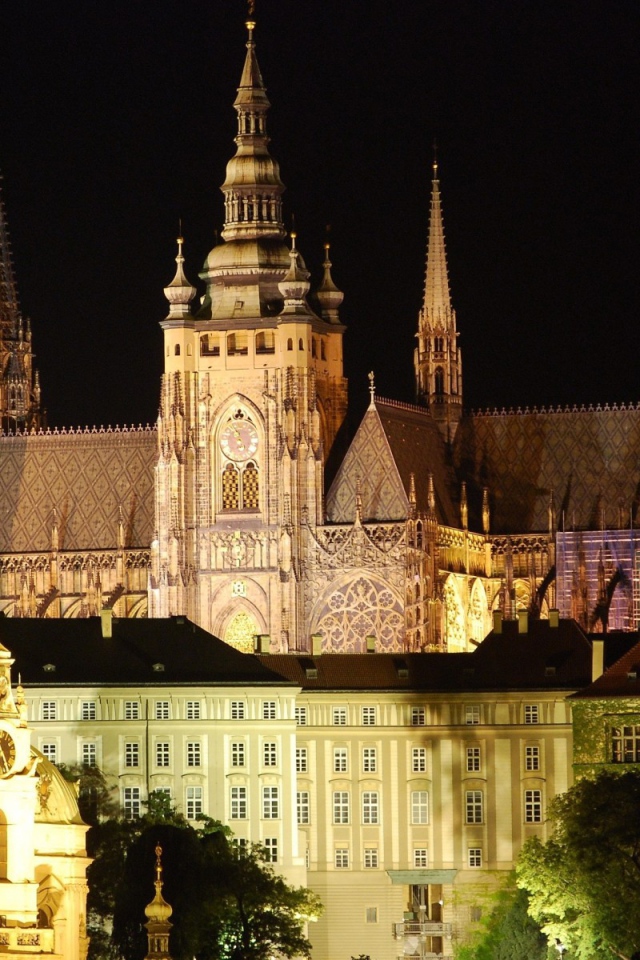 Архитектурный ансамбль с часами