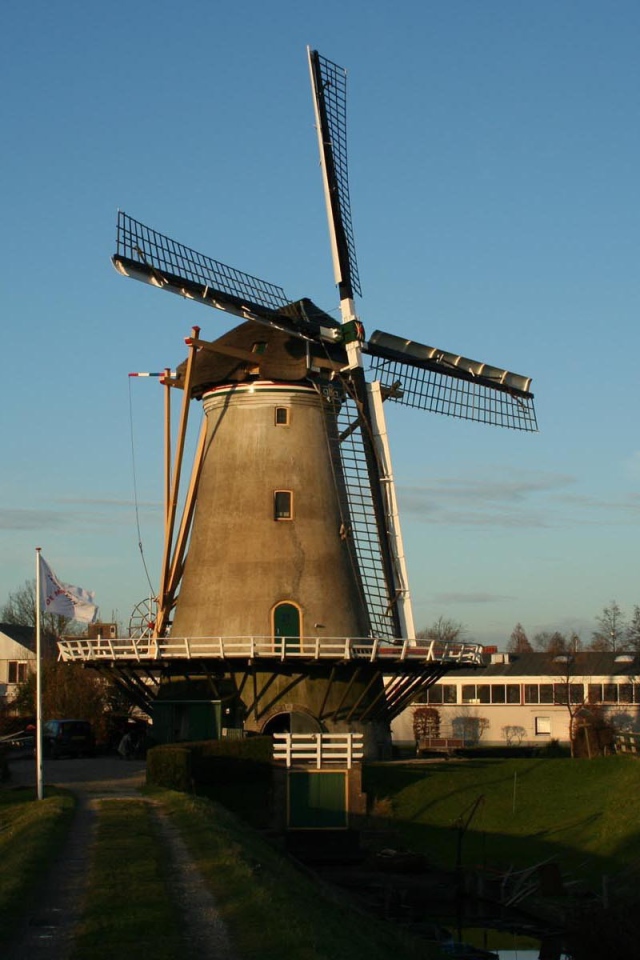 Ветреная мельница в Голландии