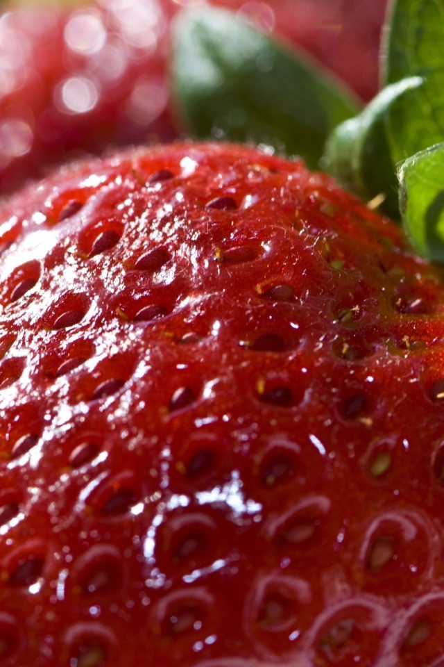 Большая клубника