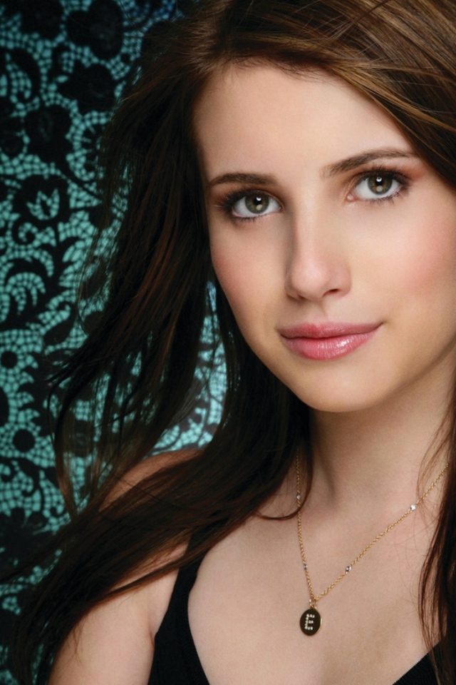 Девушка Эмма Робертс 