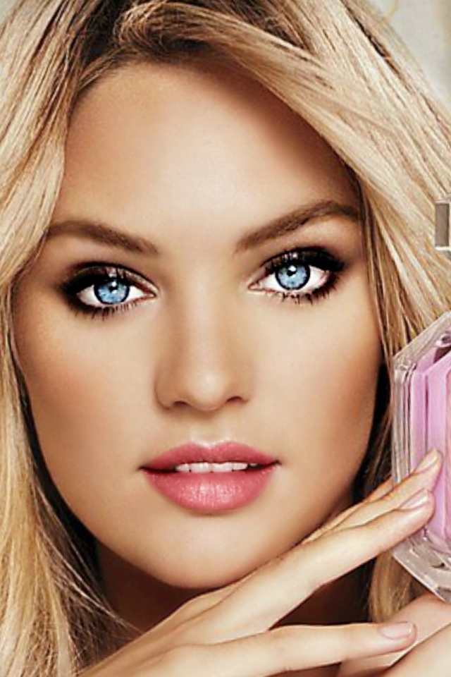 Девушка с духами