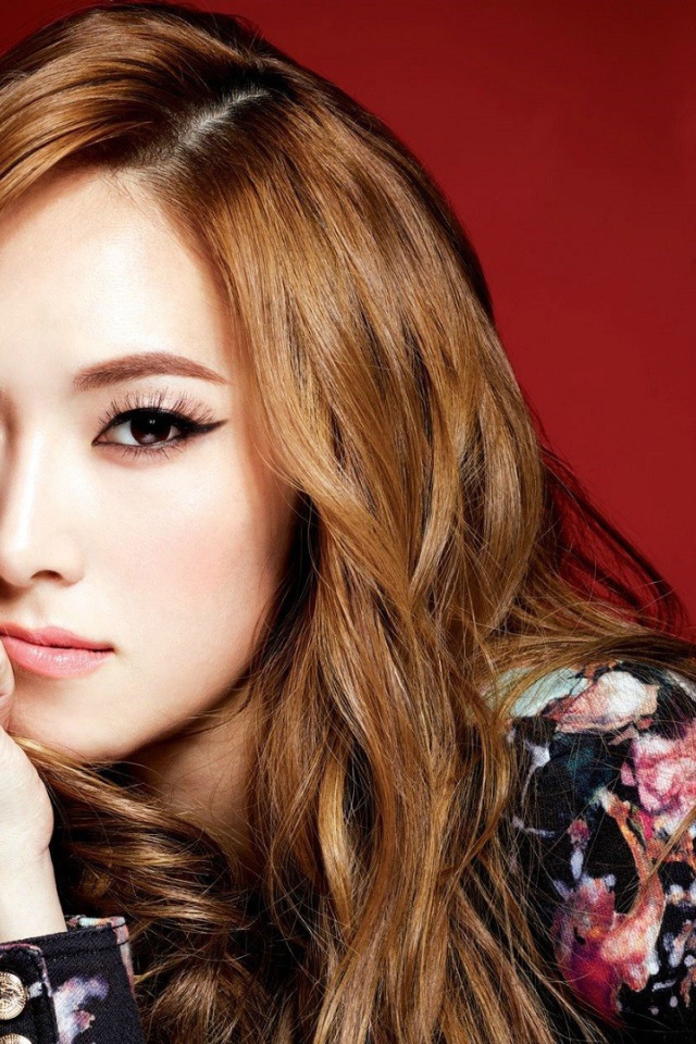 Кольцо с большим камнем