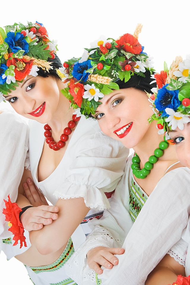 Девушки с цветами