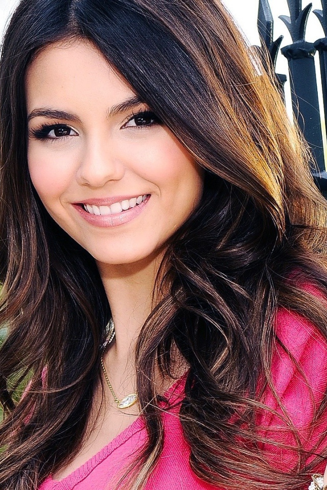 Актриса Виктория Юстиции