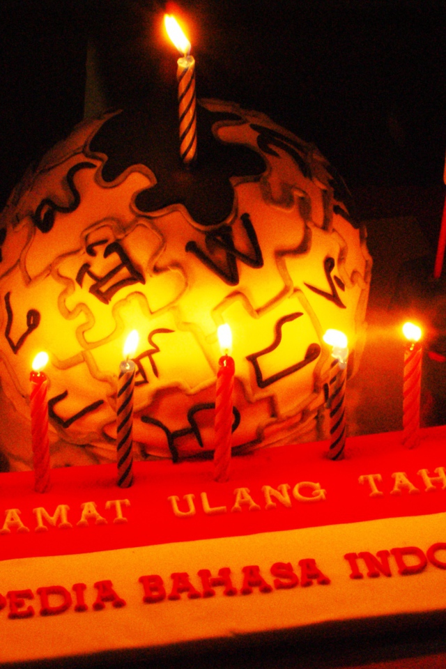 Индонезия торт на день рождения