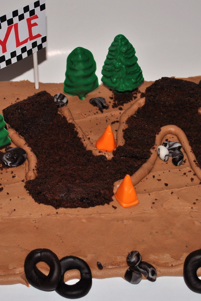 Ипподром торт на день рождения