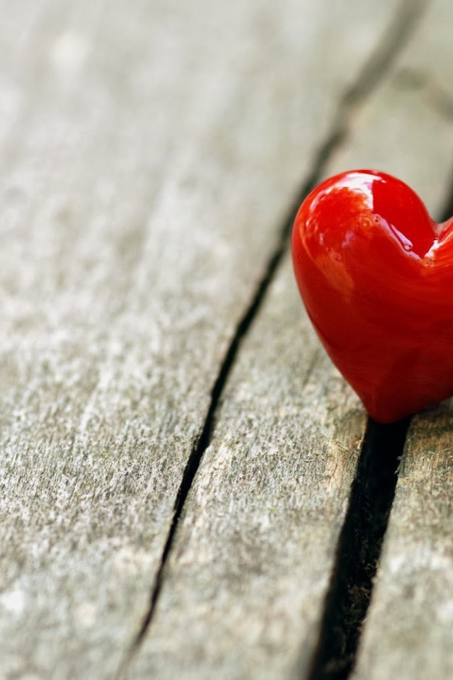 Красное сердце на день рождения