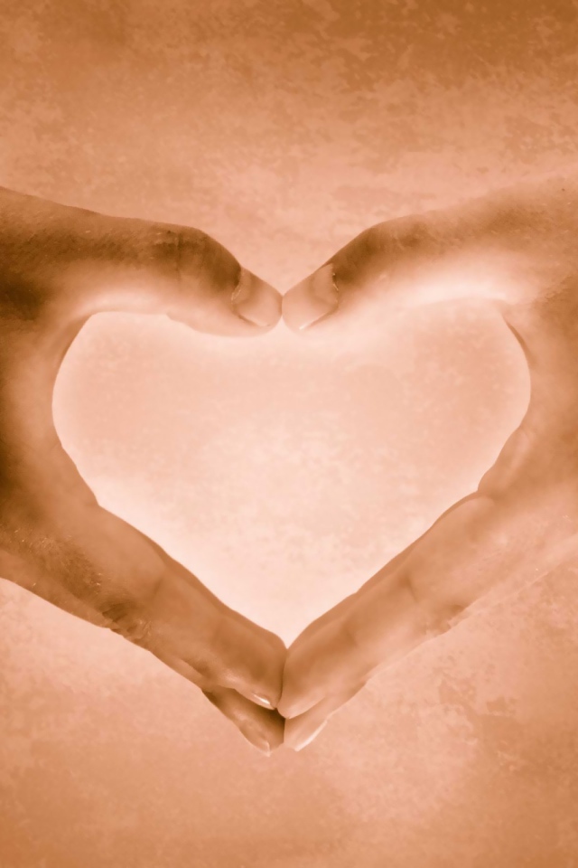 Сердце из рук