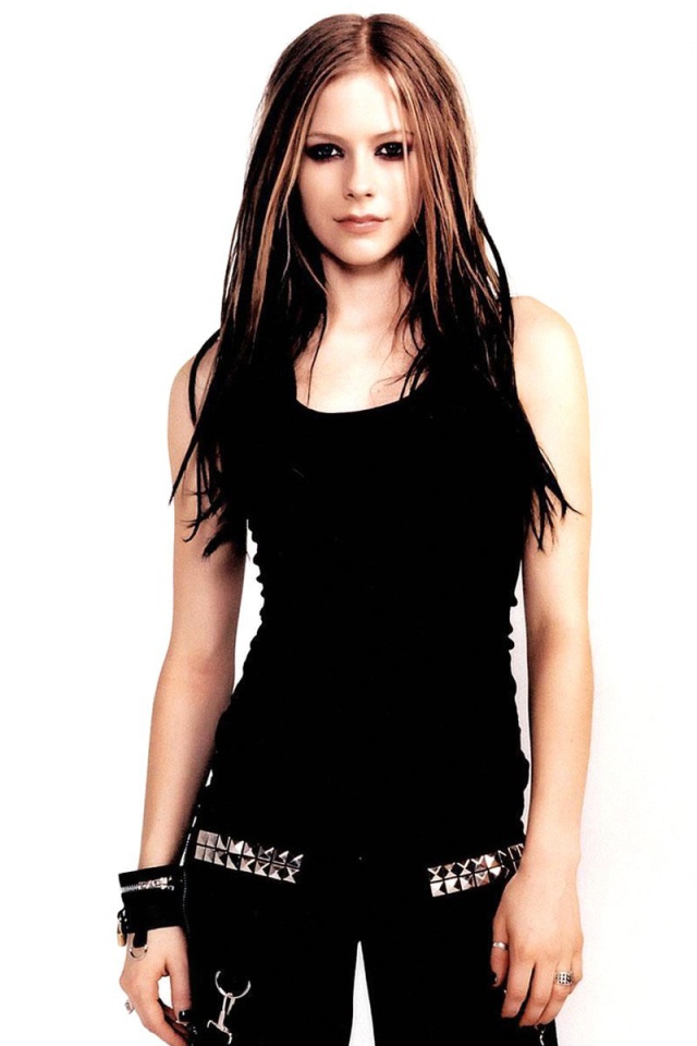 Актриса Arvil Лавин