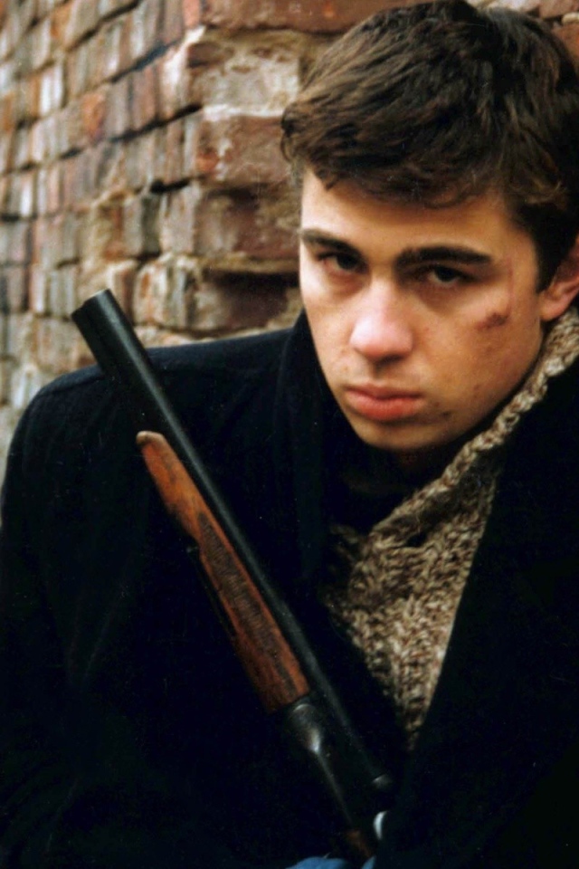 Кадр из фильма Брат