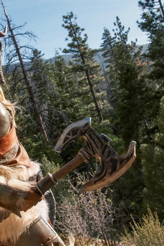 Охотник с топором