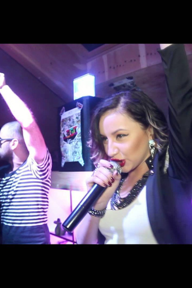 Артик и Асти поют песню Сладкий Сон