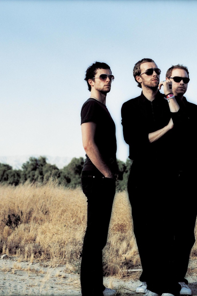 Coldplay носить черное