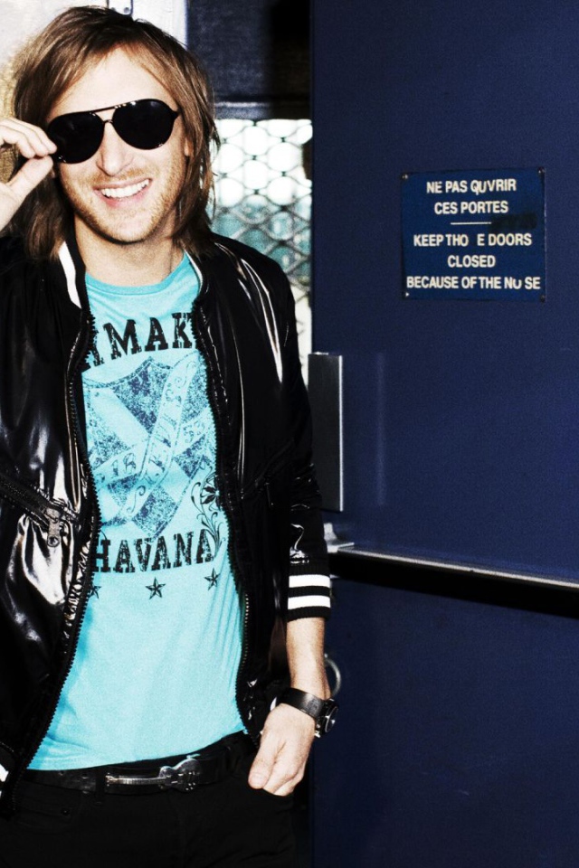 David Guetta в очках