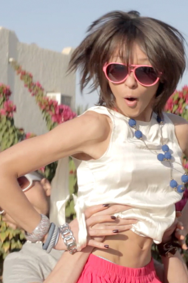 Iowa веселая в очках