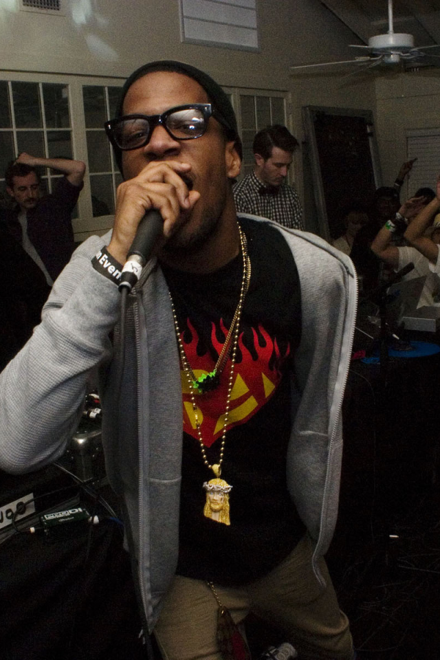 Kid Cudi будет читать рэп в гараже