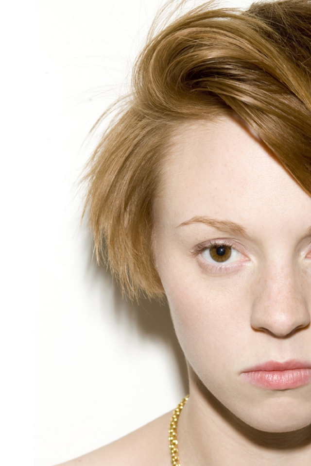 La Roux в сумасшедшей прическе