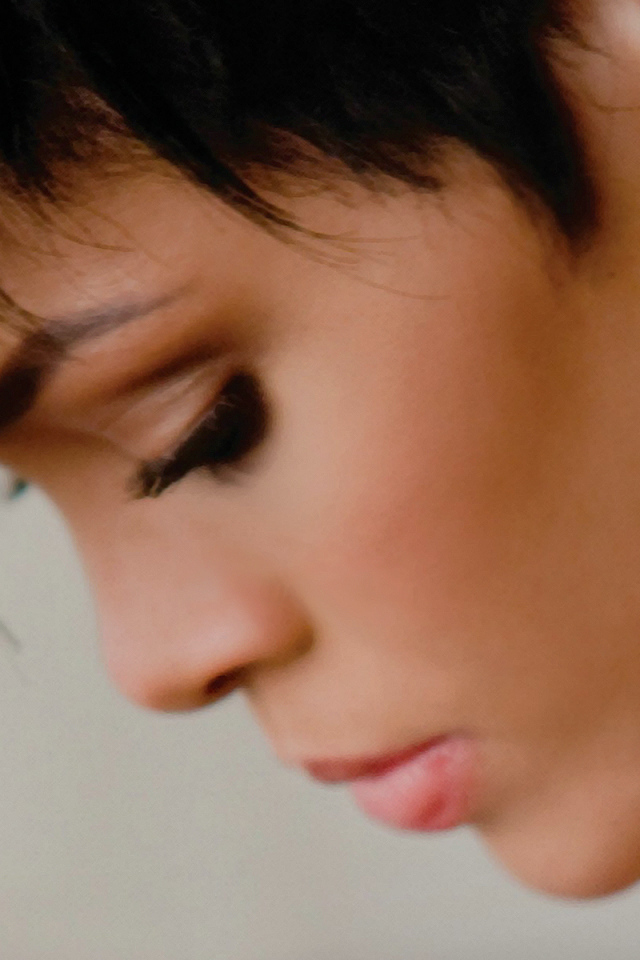 Rihanna короткие волосы