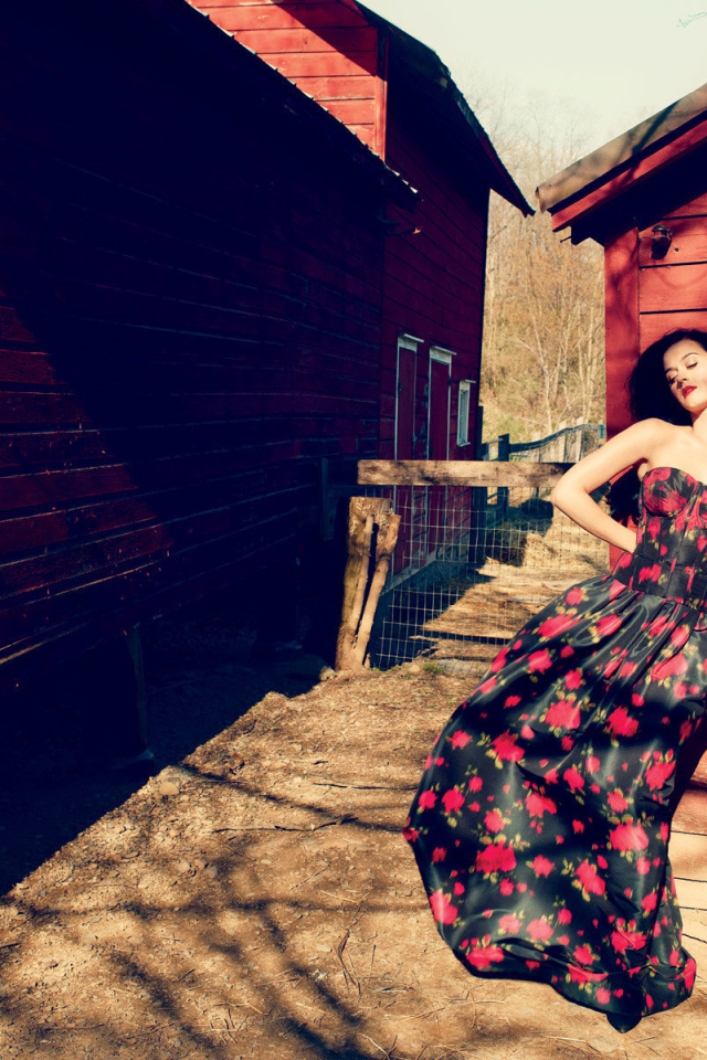 Певица Кэти Перри в красивом платье, новая фотосессия