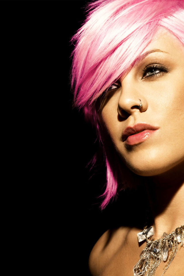 Рink с розовым цветом волос