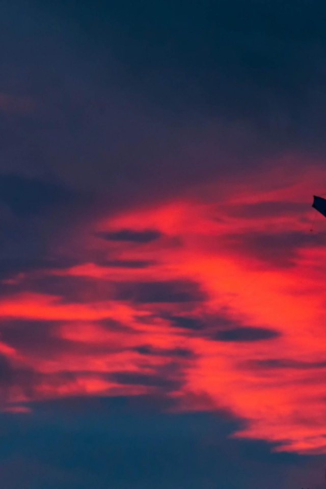 Красные облака