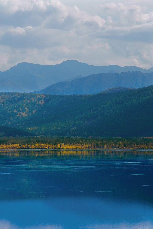 Горы и морская гладь