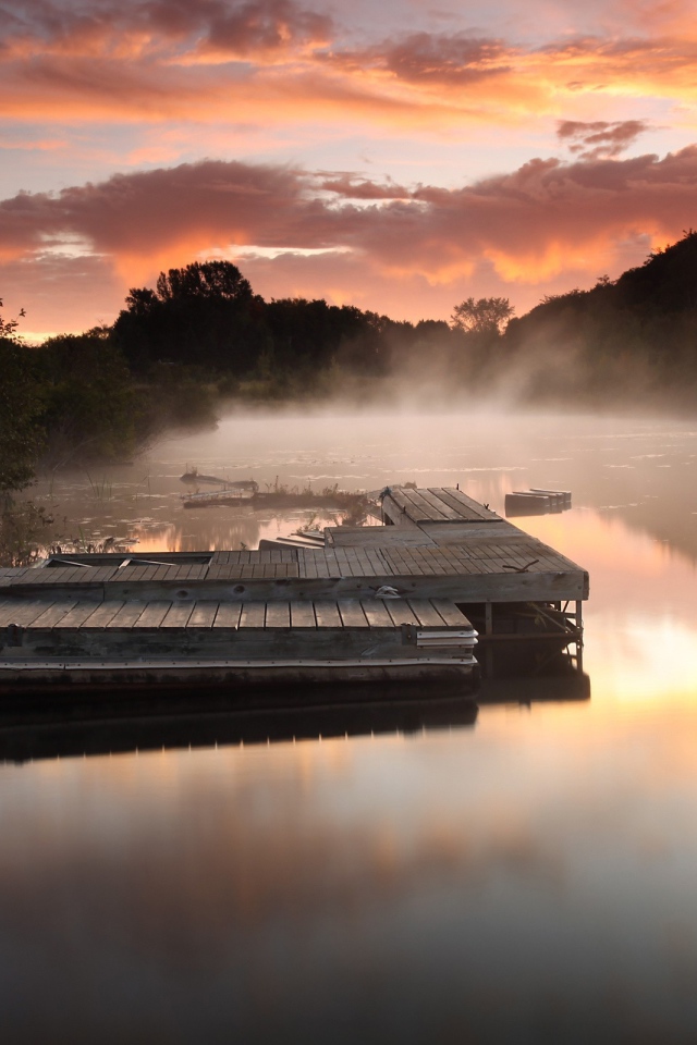 Туман у причала