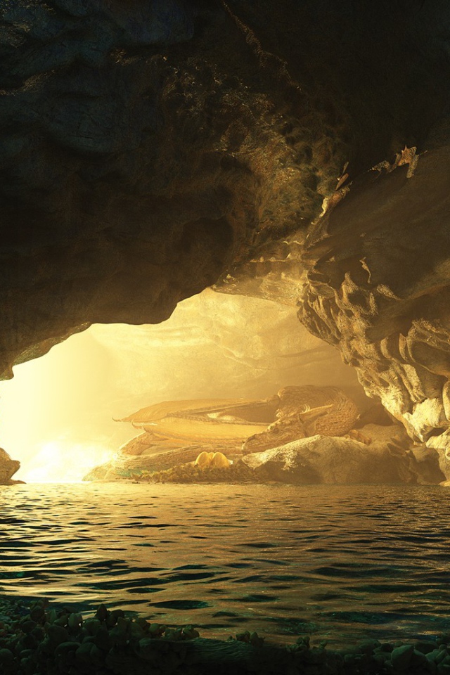 Пещера на море