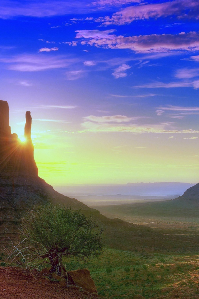 Закат у скал близнецов