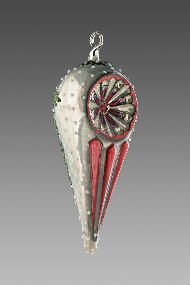 Eлочные игрушки сосульки