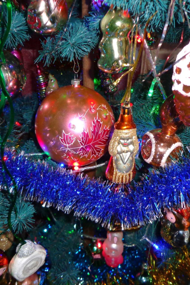 Cтарые елочные игрушки на прищепках