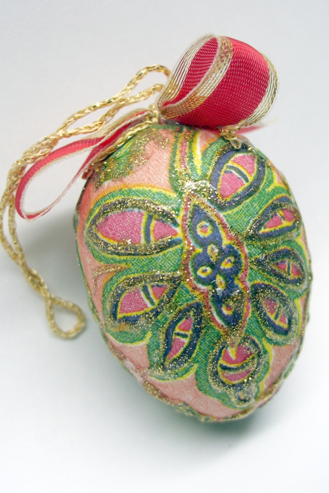 Елочные игрушки из яиц